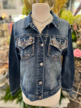 Load image into Gallery viewer, Denim jacket Horseshoe embroidery
