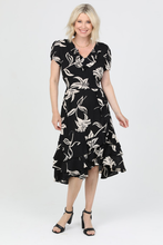Load image into Gallery viewer, Black ivory drop waist midi drese
