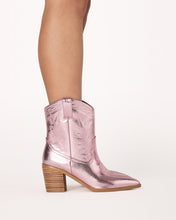 Load image into Gallery viewer, Nayli light pink metallic boot
