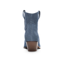Load image into Gallery viewer, Califa cow suede blue boot
